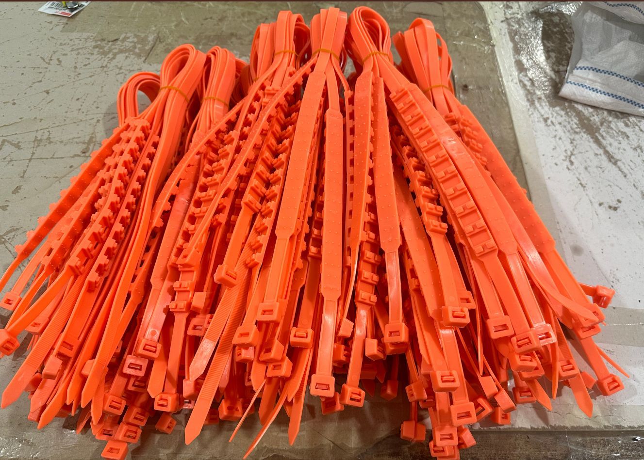 Super odporna avtomobilska protizdrsna veriga