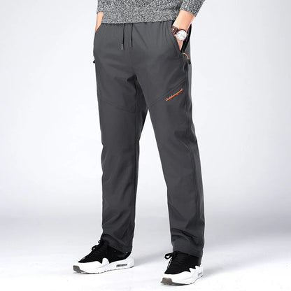 Vodoodporne, vetrovno odporne in izolirane hlače za prosti čas