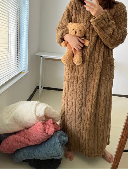 Zimska topla in udobna domača oblačila iz koralnega flisa